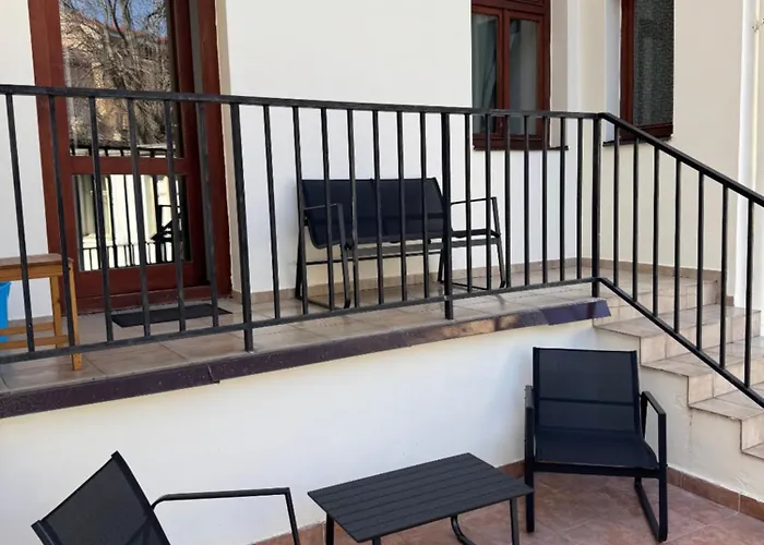 Cosy With Terrace Near Florenc Prag